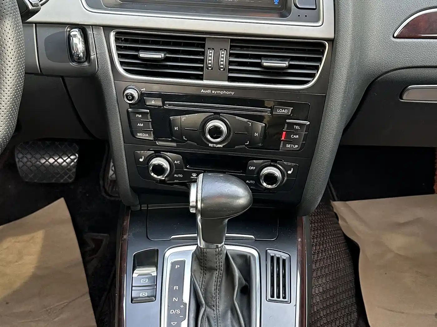Audi A4L 2015 35 TFSI Auto Comfort фото 20
