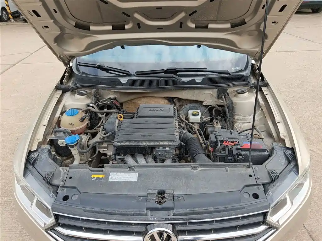 Volkswagen Bora 2018 1.5L Automatic Comfort фото 20