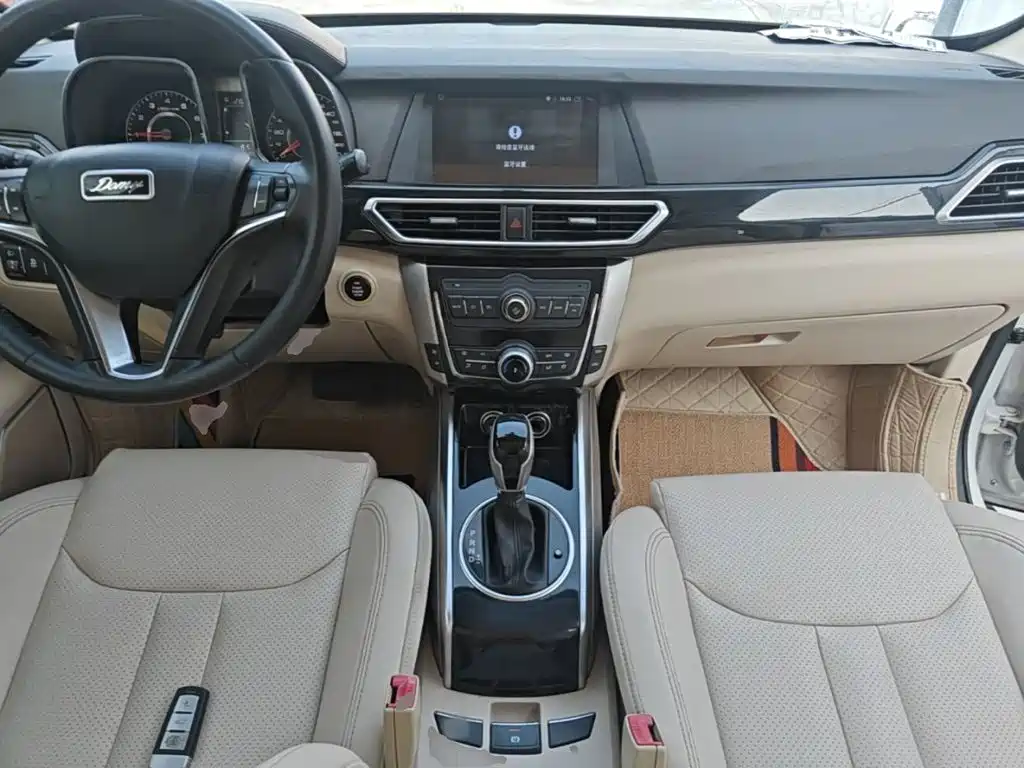 Zotye Damai X5 2017 2017 Upgrade 1.5T CVT Landlord