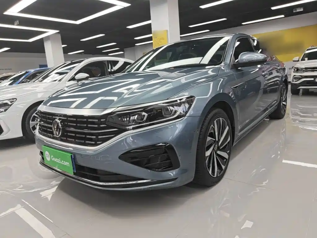 Volkswagen Passat 2022 330TSI Luxury Edition