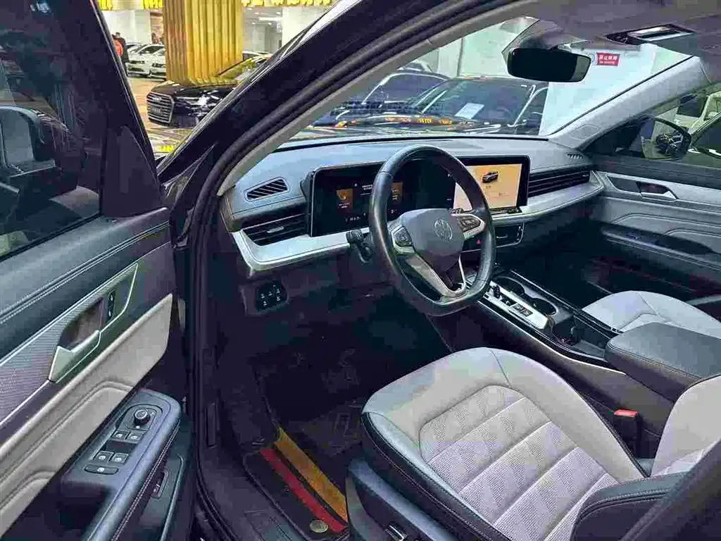 VOLKSWAGEN RANGE PATROL