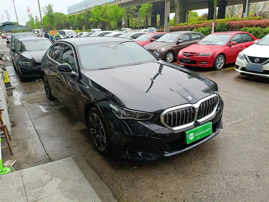 BMW 5 Series 2024 525Li M Sport Package фото 4