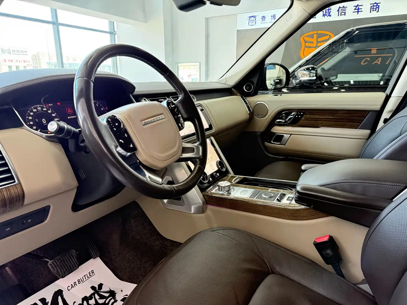 Land Rover Range Rover 2019 3.0 SCV6 Heritage Edition фото 5