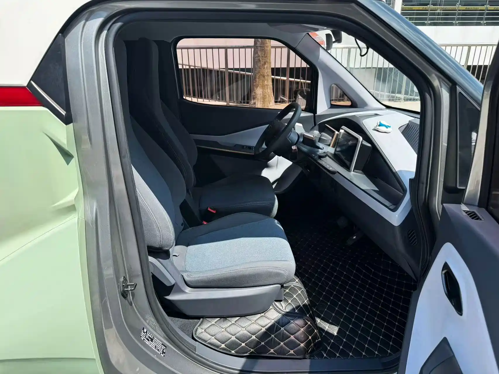 Фото 8 - Baojun E200