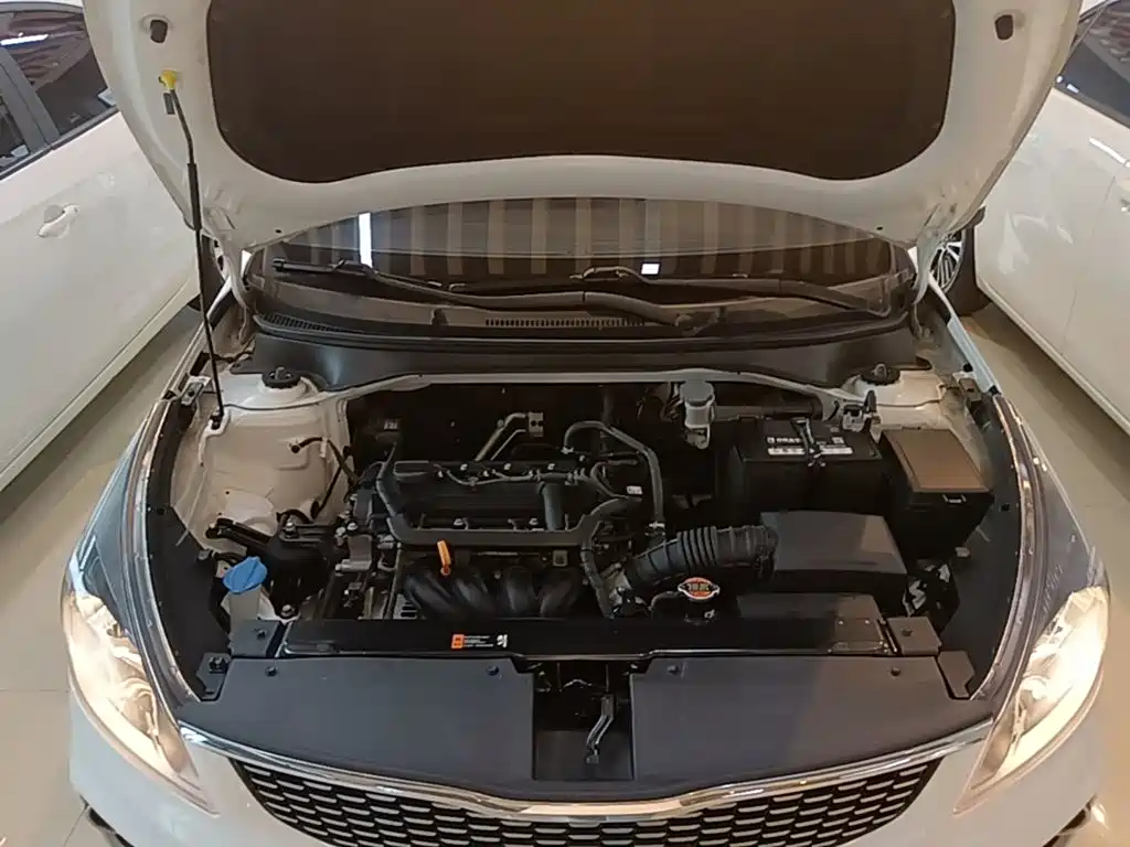 Kia K2 2017 2017 Sedan 1.4L AT GLS