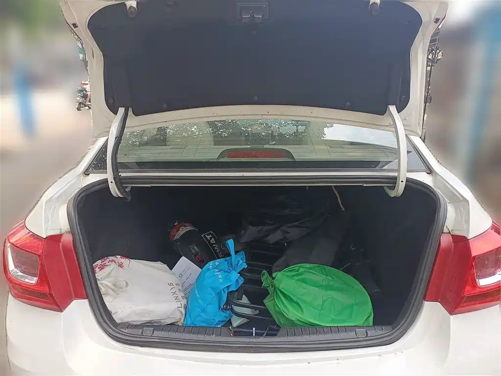 Chevrolet Cruze 2015 1.5L Classic SE MT фото 10