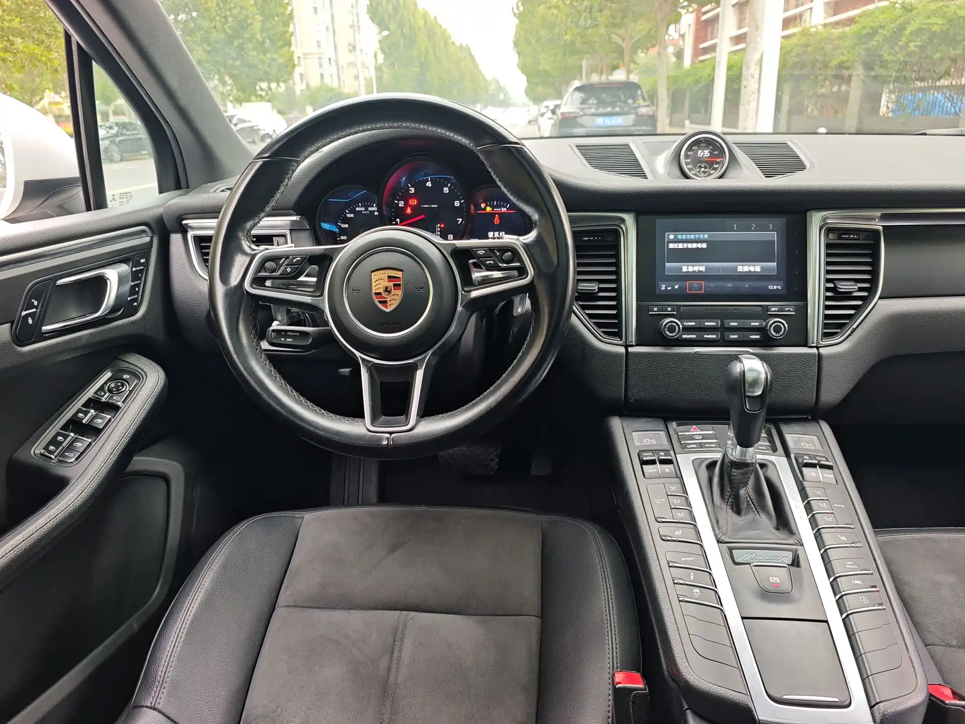 Фото 6 - Porsche Macan
