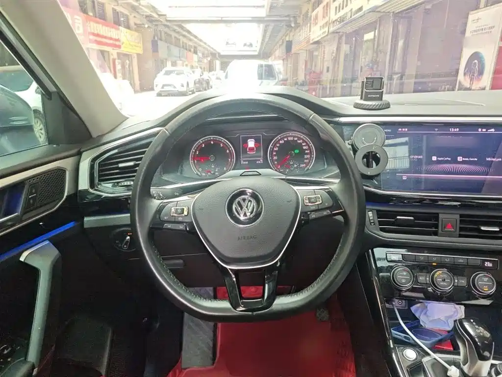 Volkswagen Tayron 2020 280TSI 2WD Luxury Smart Edition фото 3