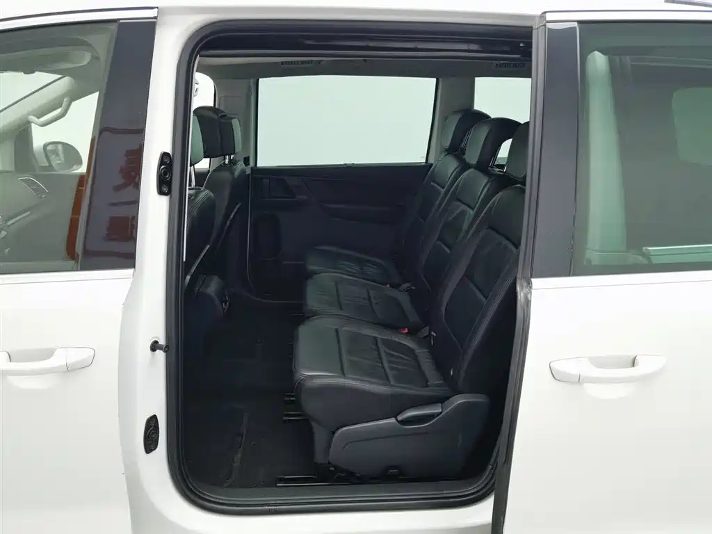 Volkswagen Sharan 2013 1.8TSI Comfort фото 15