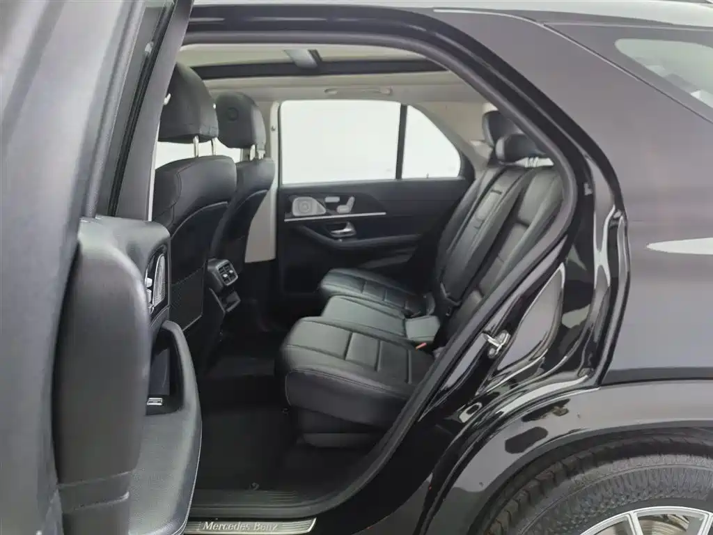 Mercedes-Benz GLE 2020 GLE 350 4MATIC Fashion фото 15