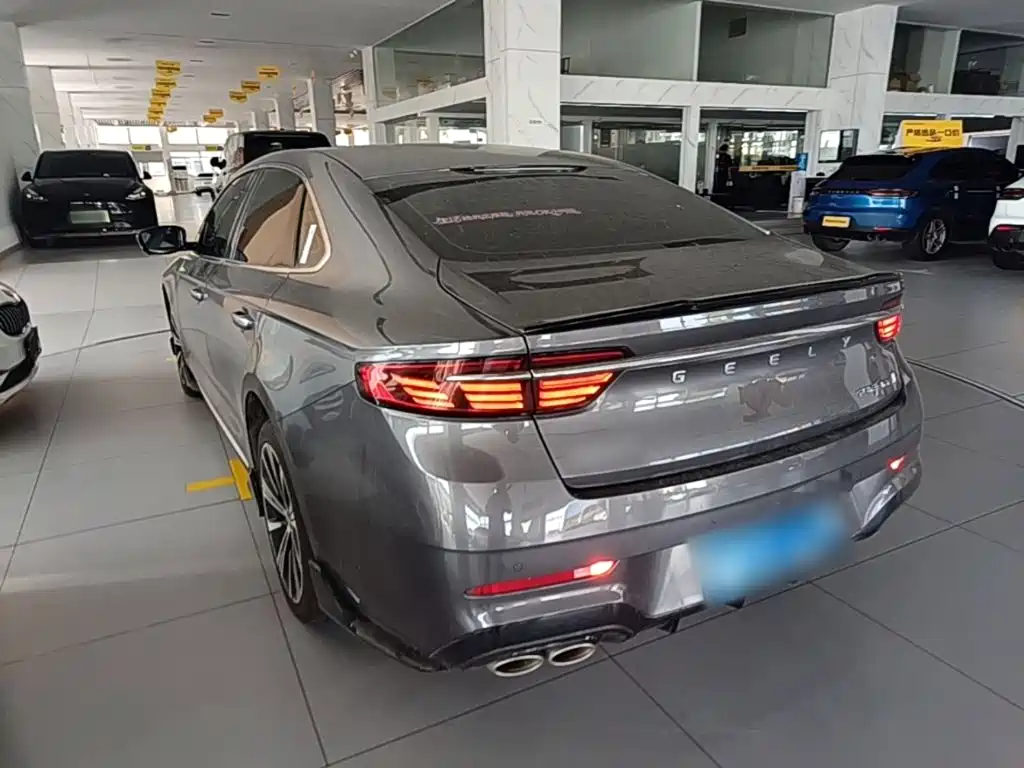 Фото 5 - Geely Preface