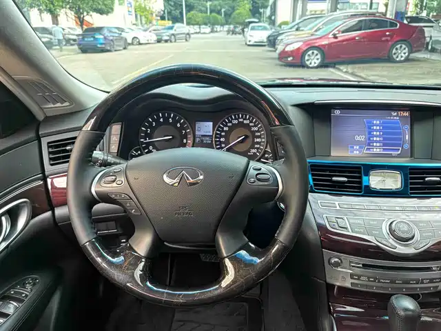 Infiniti Q70 2017 Q70L 2.5L Enjoyment Edition — фото 5