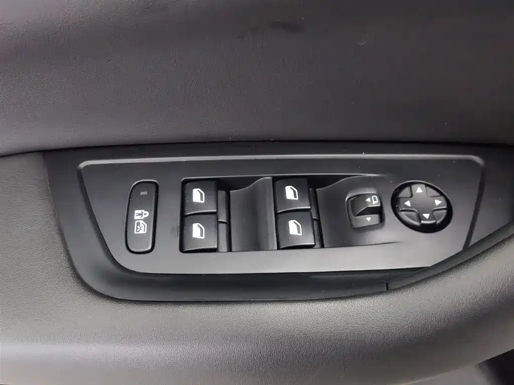 Peugeot 508 2022 508L 400THP PureTech Driving Control Edition фото 9
