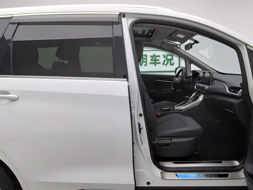 SAIC Maxus Maxus G50 2019 1.5T First Edition Automatic Luxury 6-Seater фото 23