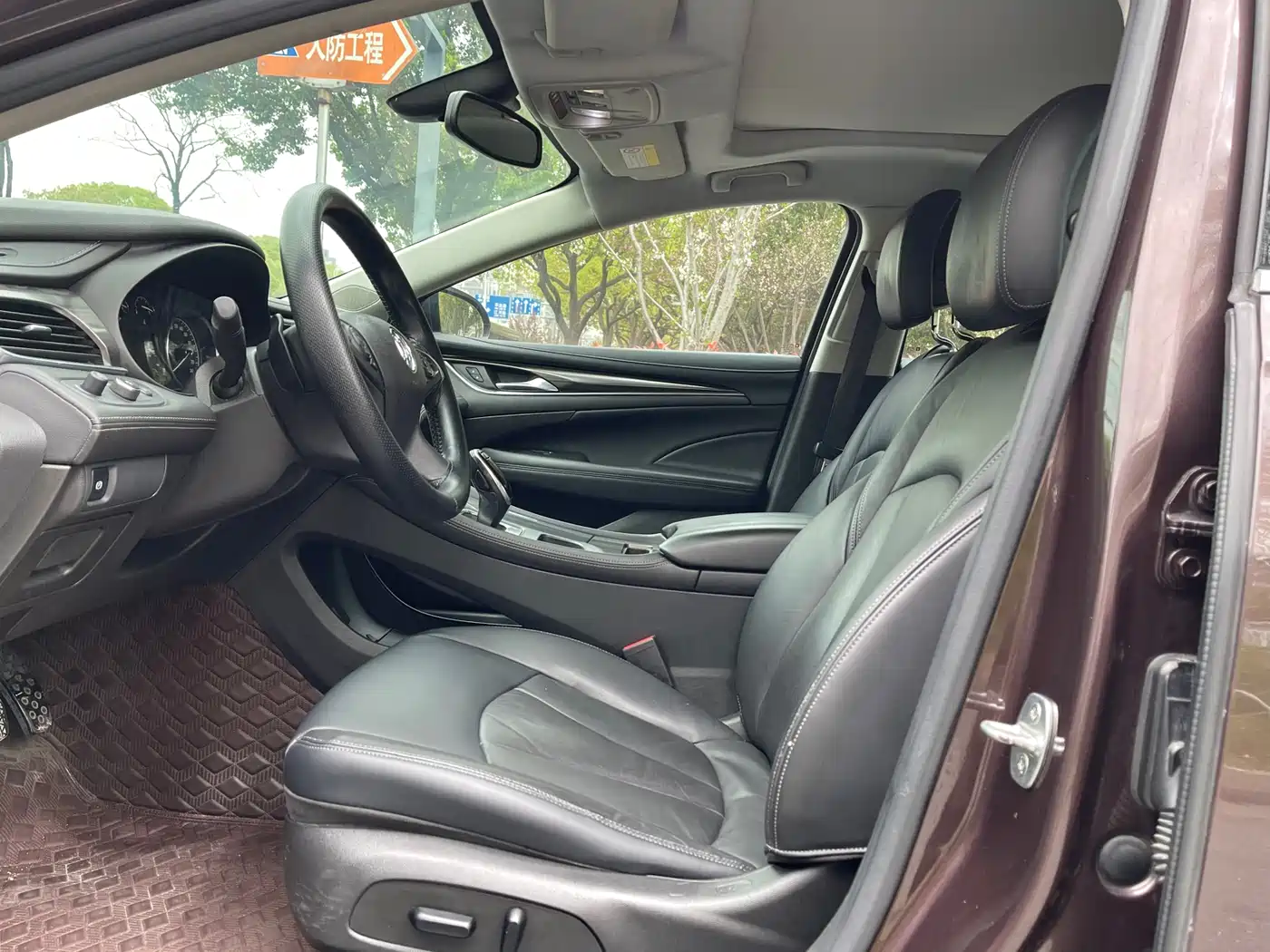 Buick LaCrosse 2016 Facelift 28T Elite фото 8