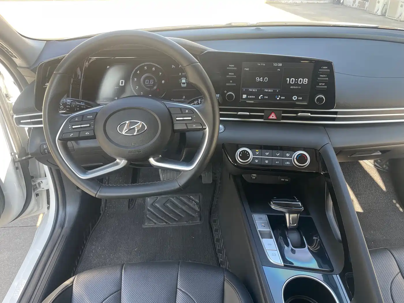 Hyundai Elantra 2021 1.5L CVT GLX Elite Edition фото 14