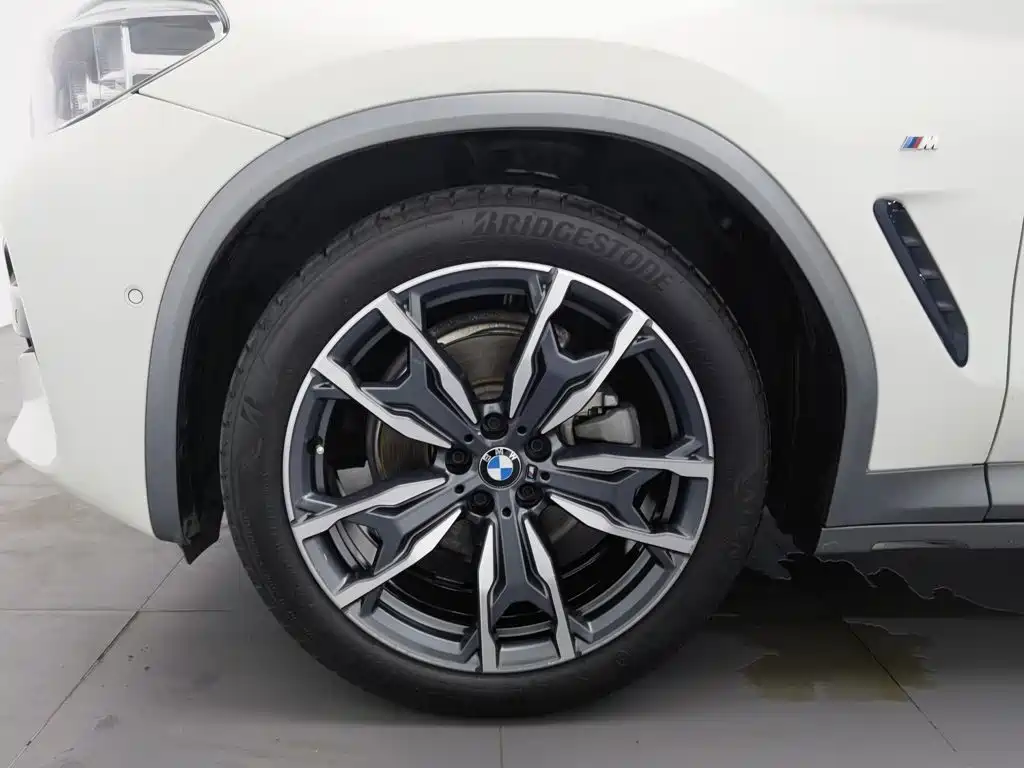 Photo 17 - BMW X4