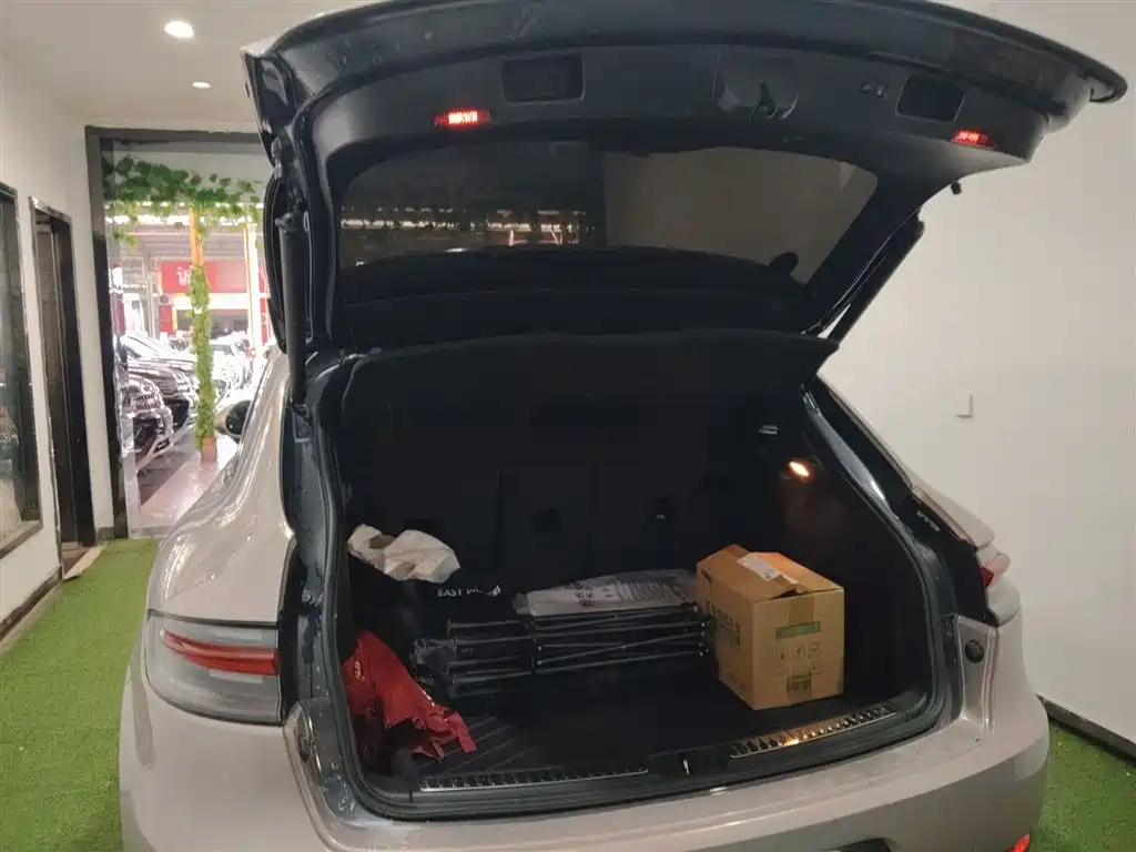 Porsche Macan 2018 Macan 2.0T фото 15