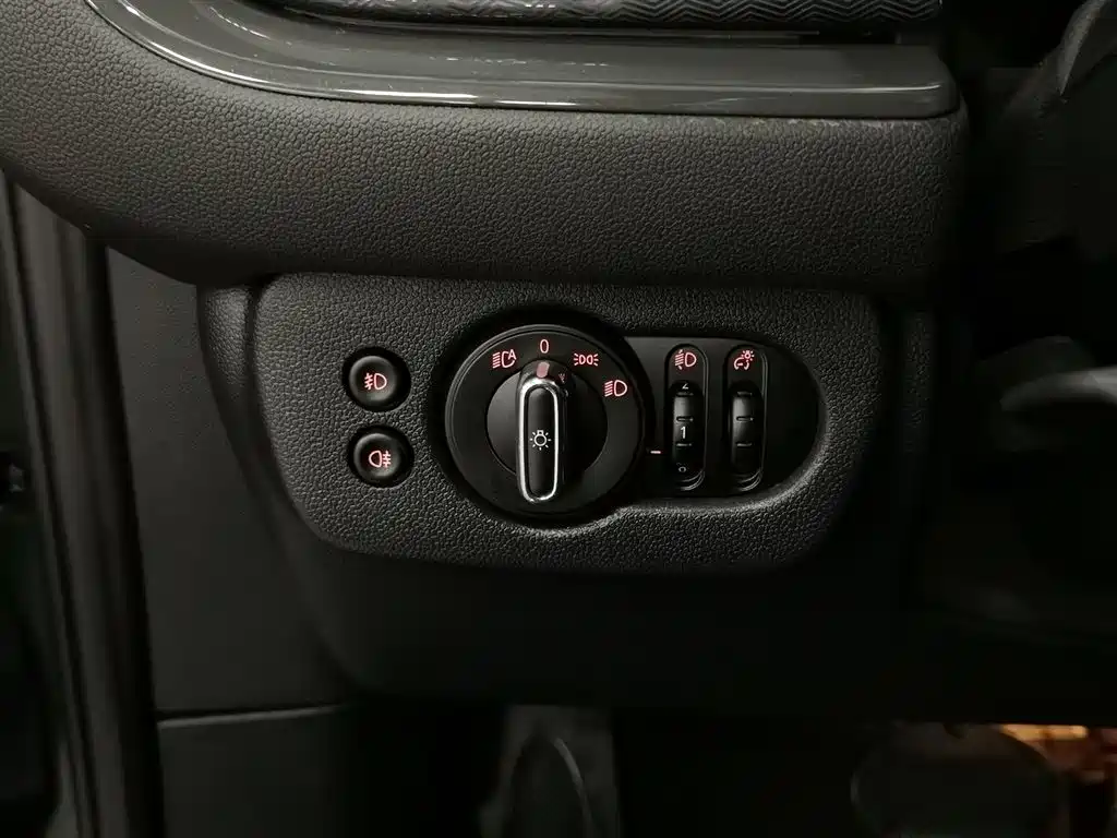 MINI CLUBMAN 2016 1.5T COOPER фото 21