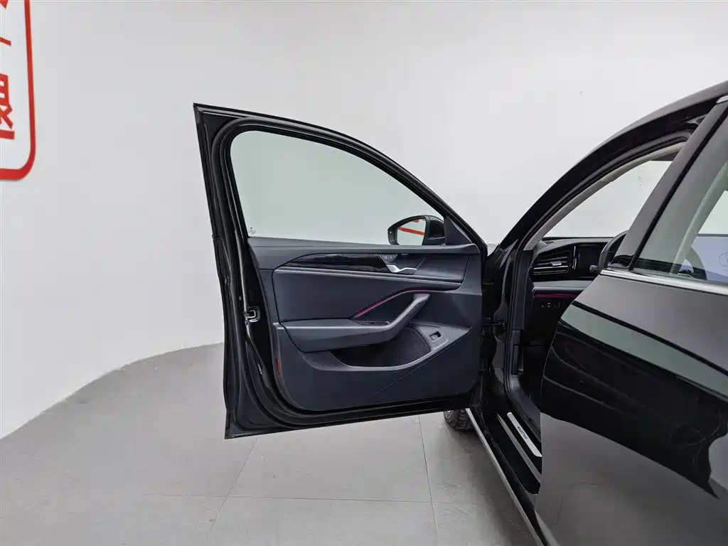 Volkswagen Magotan 2024 380TSI DSG Luxury Edition (Daimai Package) фото 8
