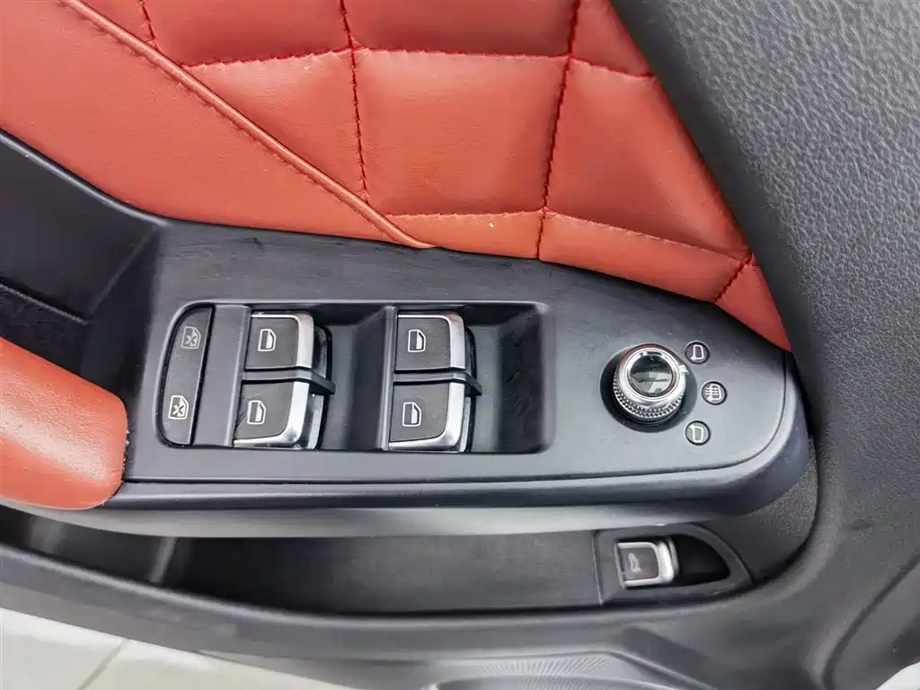 Audi A4L 2013 35 TFSI Automatic Standard фото 9