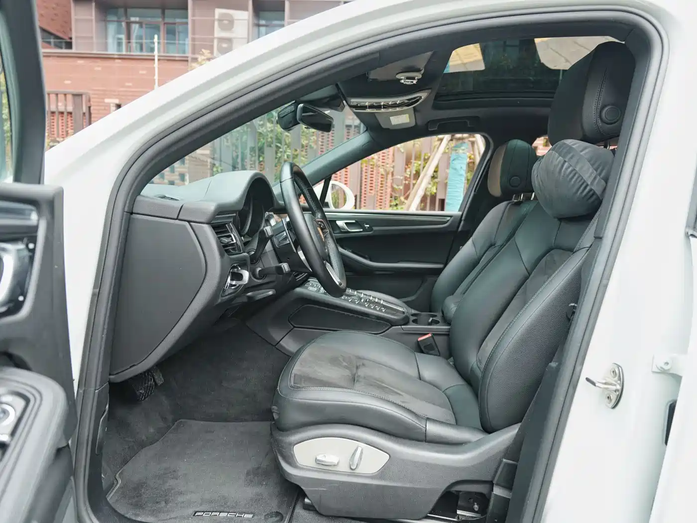 Porsche Macan 2018 Macan 2.0T фото 7