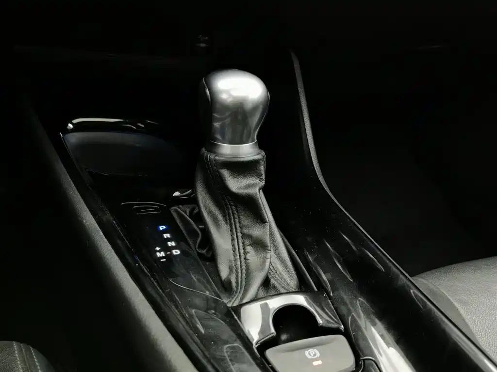 Toyota IZOA 2020 2.0L Yi Chi Edition фото 13