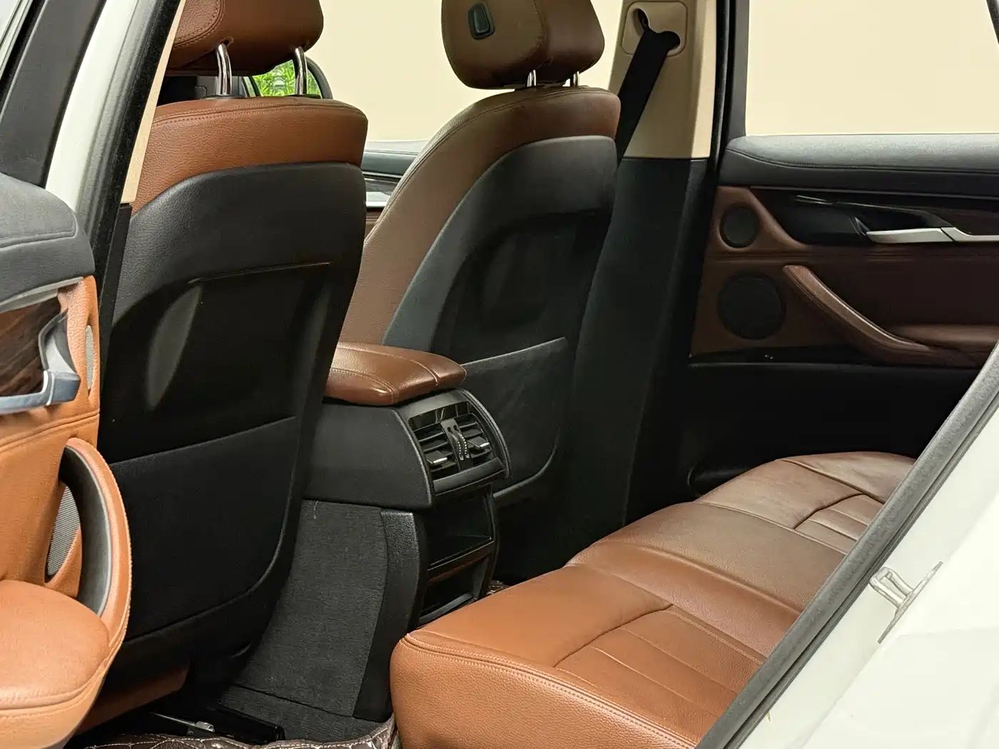 BMW X6 2015 xDrive35i Luxury Model фото 6