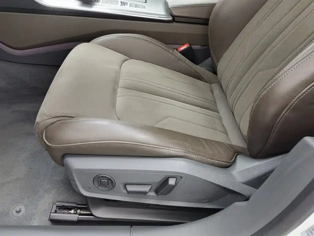 Audi A7L 2024 45TFSI S-line Dream Edition Crystal Package фото 20