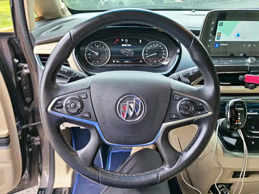 Фото 15 - Buick GL8
