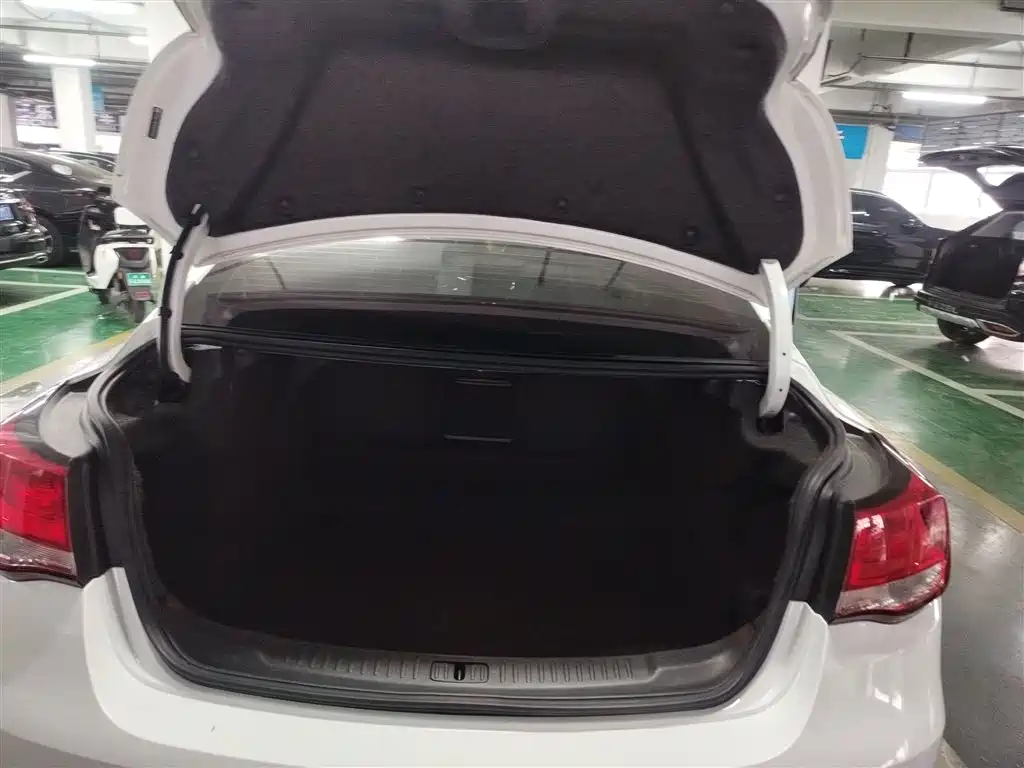 Chevrolet Malibu 2018 530T Automatic Trend Edition фото 19