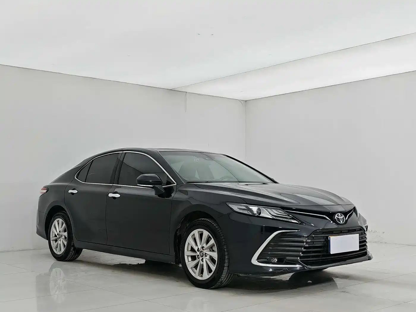 Toyota Camry 2021 2.0G Luxury Edition фото 2