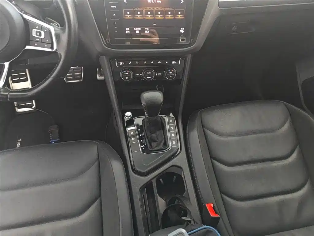 Volkswagen Tiguan L 2021 330TSI Automatic 2WD R-Line Premium фото 10