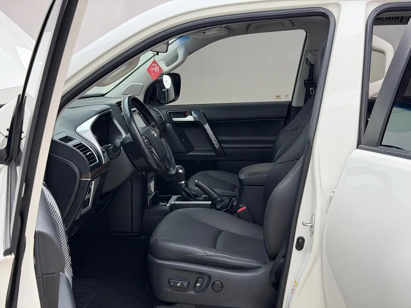 Toyota Prado 2018 3.5L Automatic TX-L Rear-mounted Spare Tire фото 6