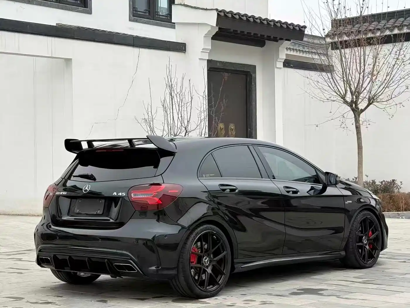 Mercedes-Benz GLA AMG 2017 Model AMG GLA 45 4MATIC Night Thunder Limited Edition фото 7