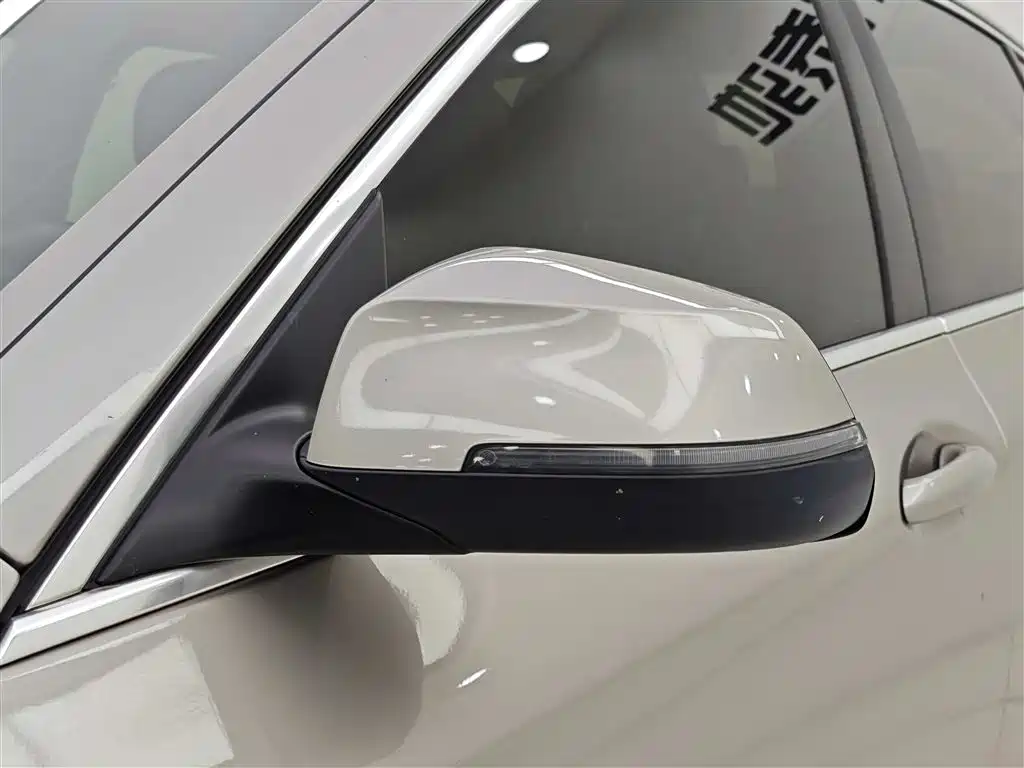 BMW 5 Series (Import) 2015 520i Elegance фото 7