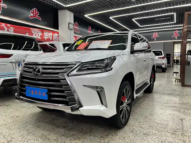 LEXUS LX