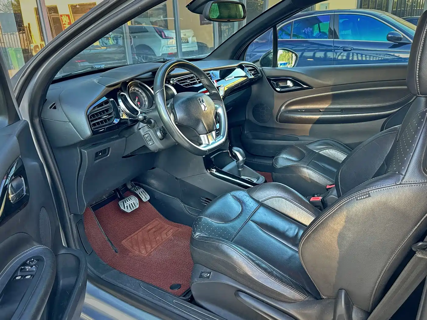 DS 3 Classic 2012 1.6L Style Edition фото 15