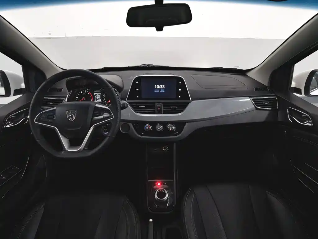 Baojun 310W 2018 2018 1.5L Auto Luxury China V