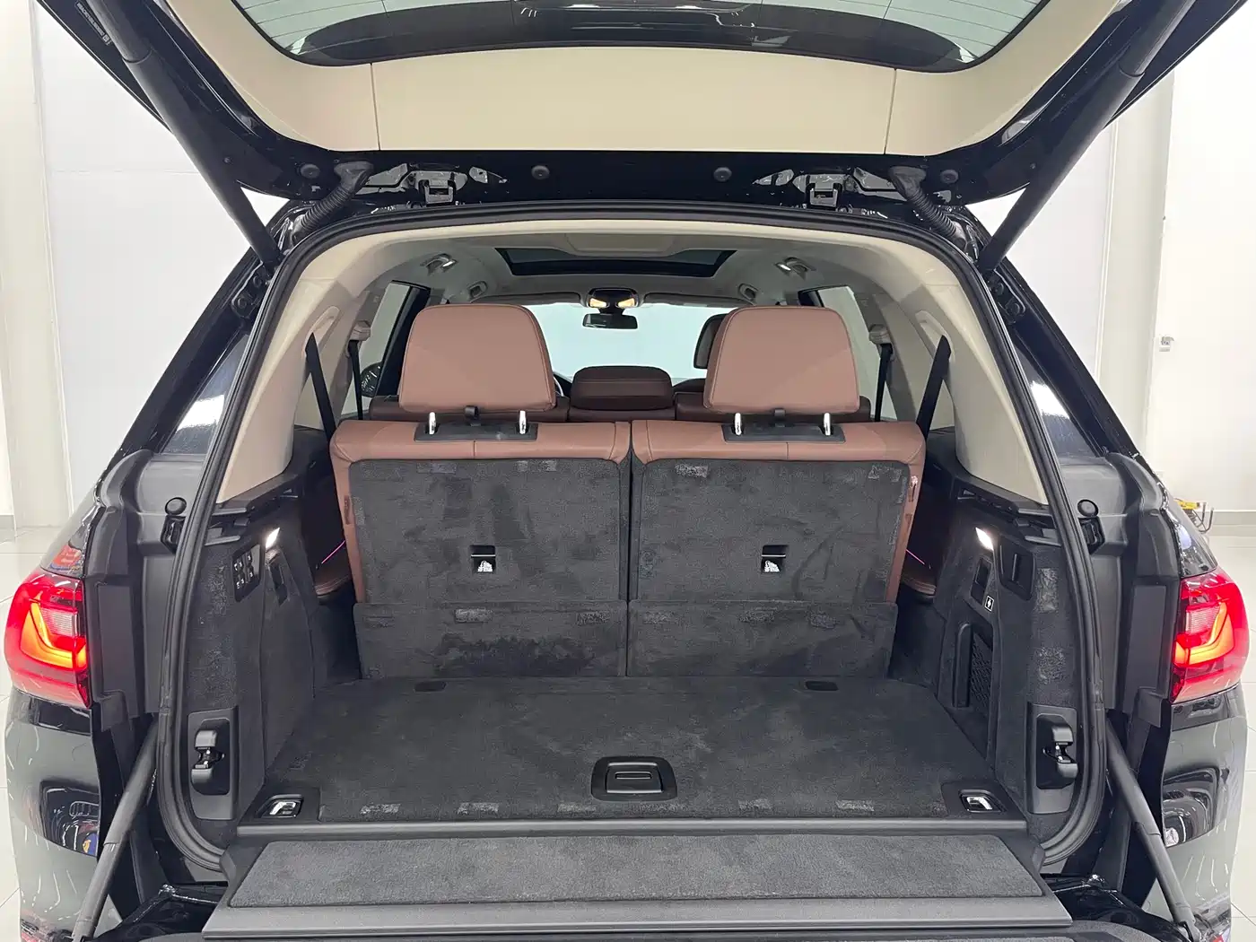 BMW X7 2020 xDrive40i Leading Luxury Package фото 20