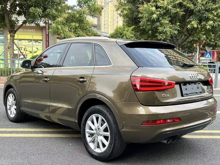 Фото 8 - Audi Q3