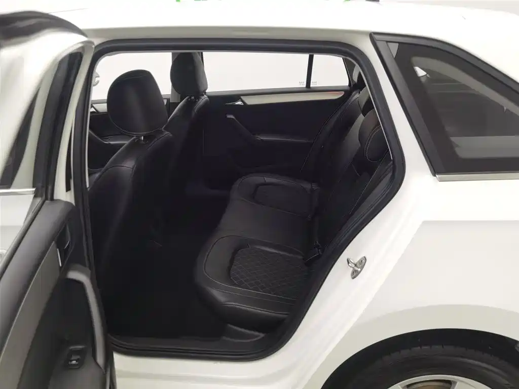 Škoda Skoda Rapid Spaceback 2019 Facelift 1.5L Automatic Comfort Version China VI фото 15