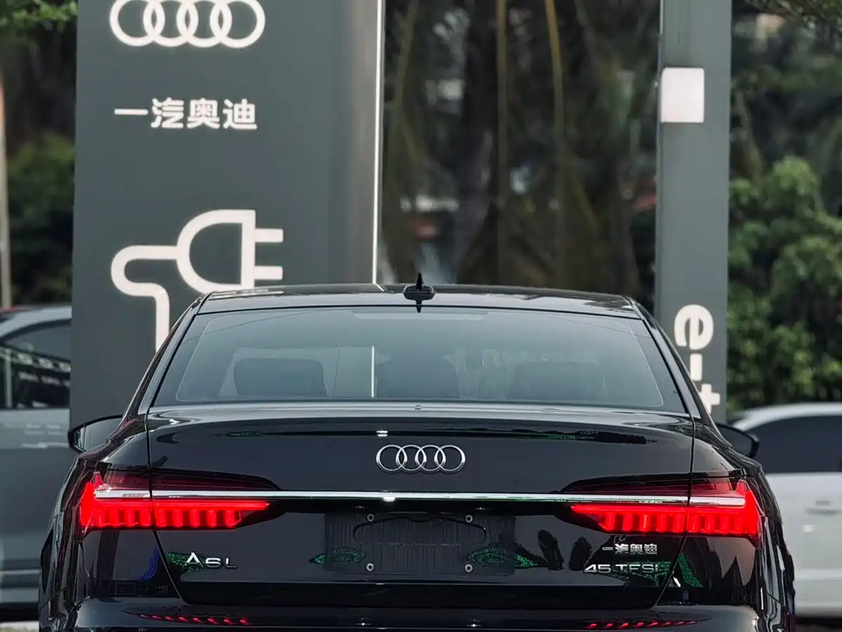 Audi A6L 2024 45 TFSI Premium Dynamic фото 16