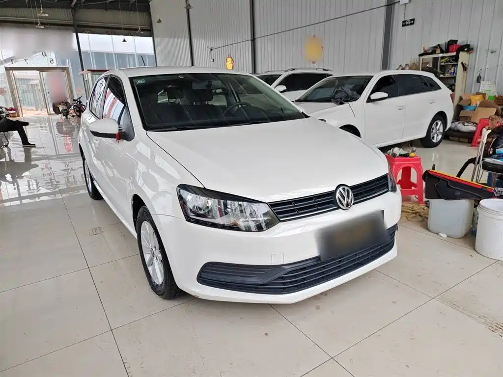 Volkswagen Polo 2016 1.4L Manual Trend фото 4