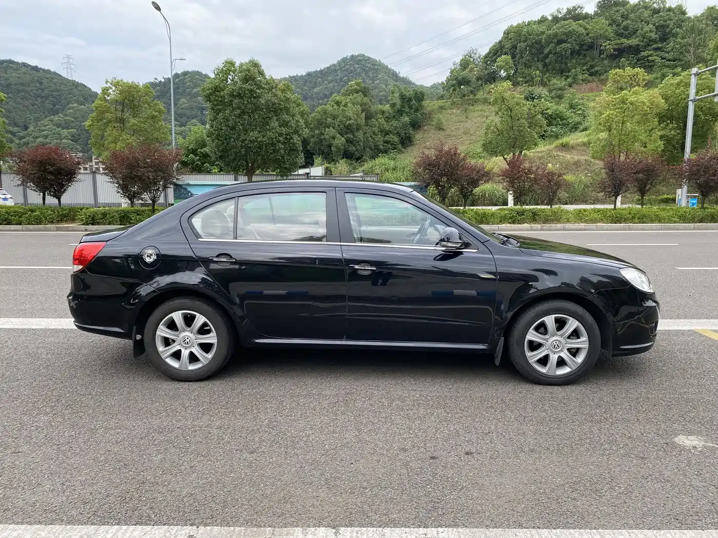 Volkswagen Lavida 2008 Model 1.6L Manual Pinyou Edition фото 7