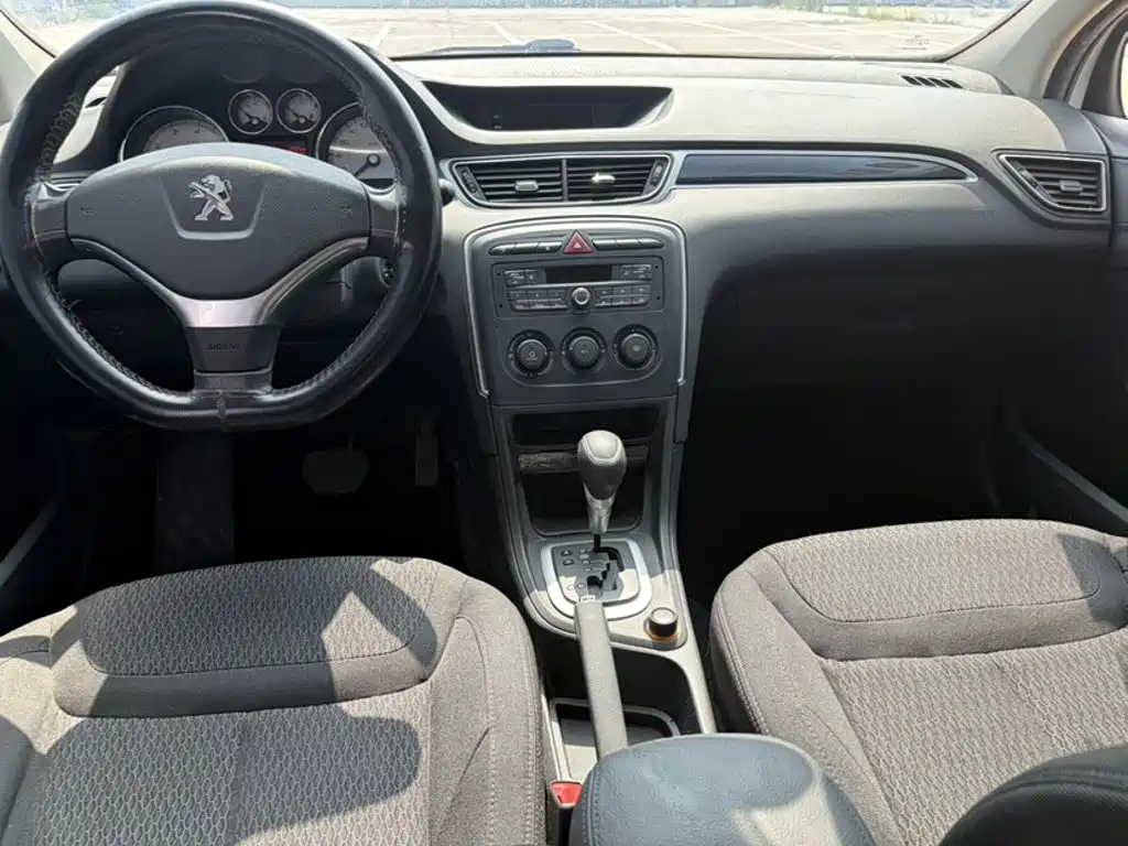 Peugeot 308 2016 2014 Model Joy Edition Classic 1.6L Automatic Superior Style