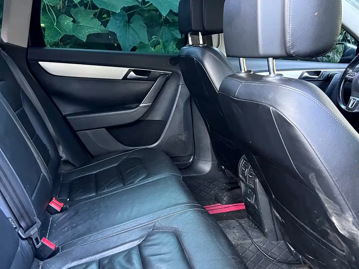 Volkswagen Magotan (Import) 2012 Wagon 2.0TSI Comfort фото 9