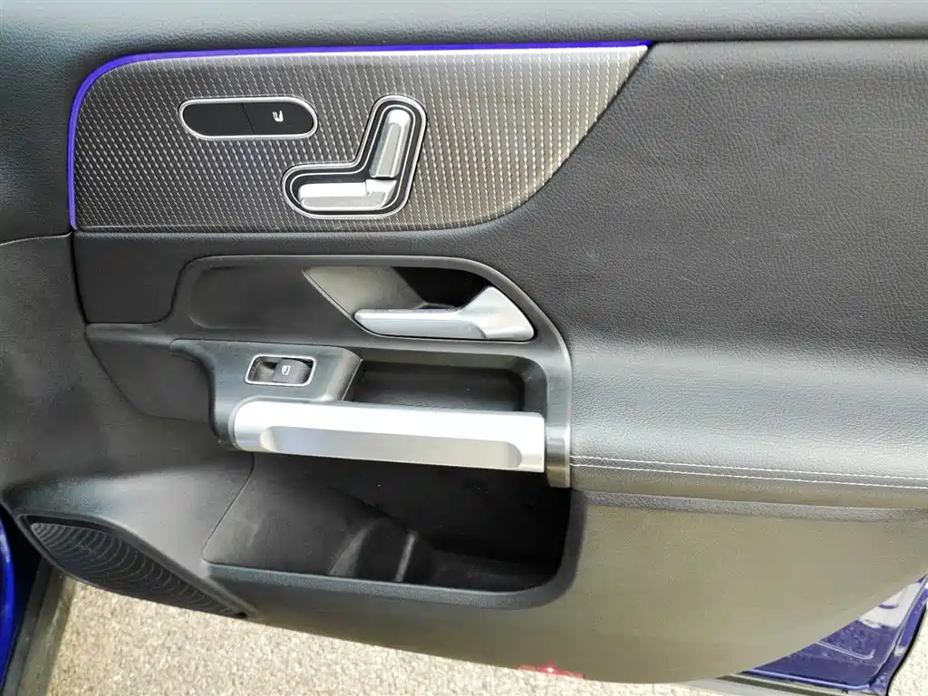 Mercedes-Benz GLB, миниатюра 15