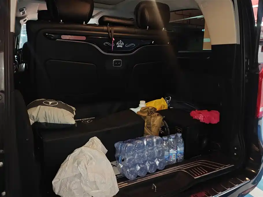 MERCEDES-BENZ V CLASS