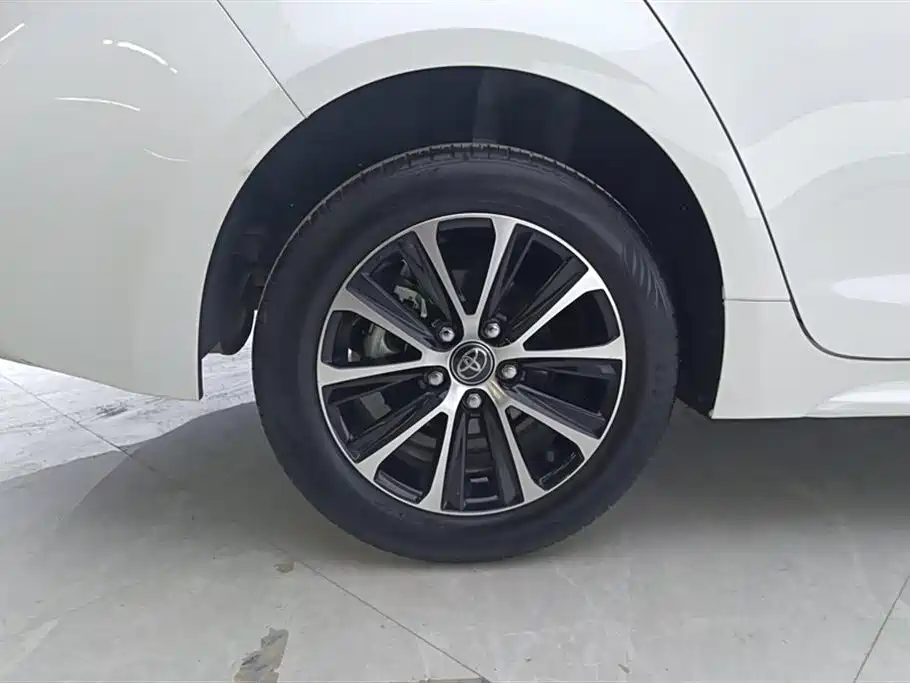 Toyota Levin 2022 185T CVT Luxury Edition фото 6